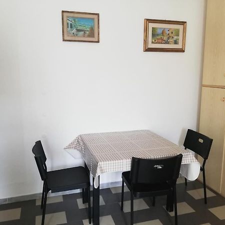 Ferienwohnung La Casa Di Periferia Bari Exterior foto